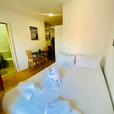Апартаменты Modern, Cozy Flats In The Heart Of *