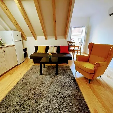 شقة Modern, Cozy Flats In The Heart Of